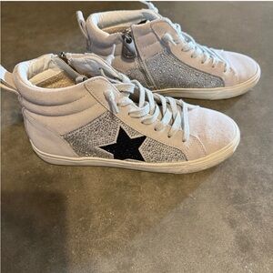 Vintage Havana High-Top Sneakers with Star Design